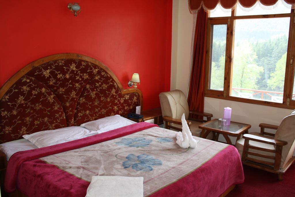 Hotel Ocean Blue Manali Εξωτερικό φωτογραφία
