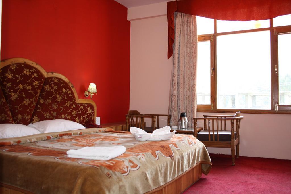 Hotel Ocean Blue Manali Εξωτερικό φωτογραφία